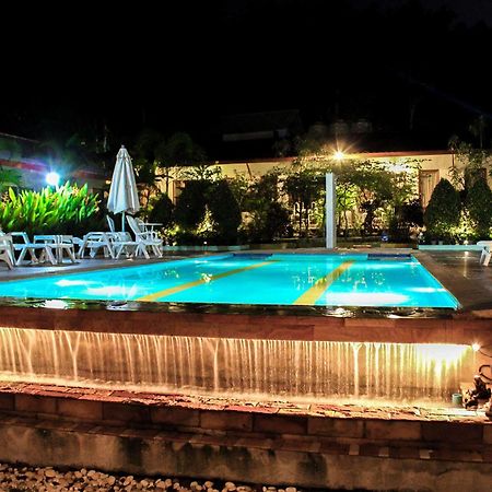 Phuket Muay Thai House Chalong Exteriör bild