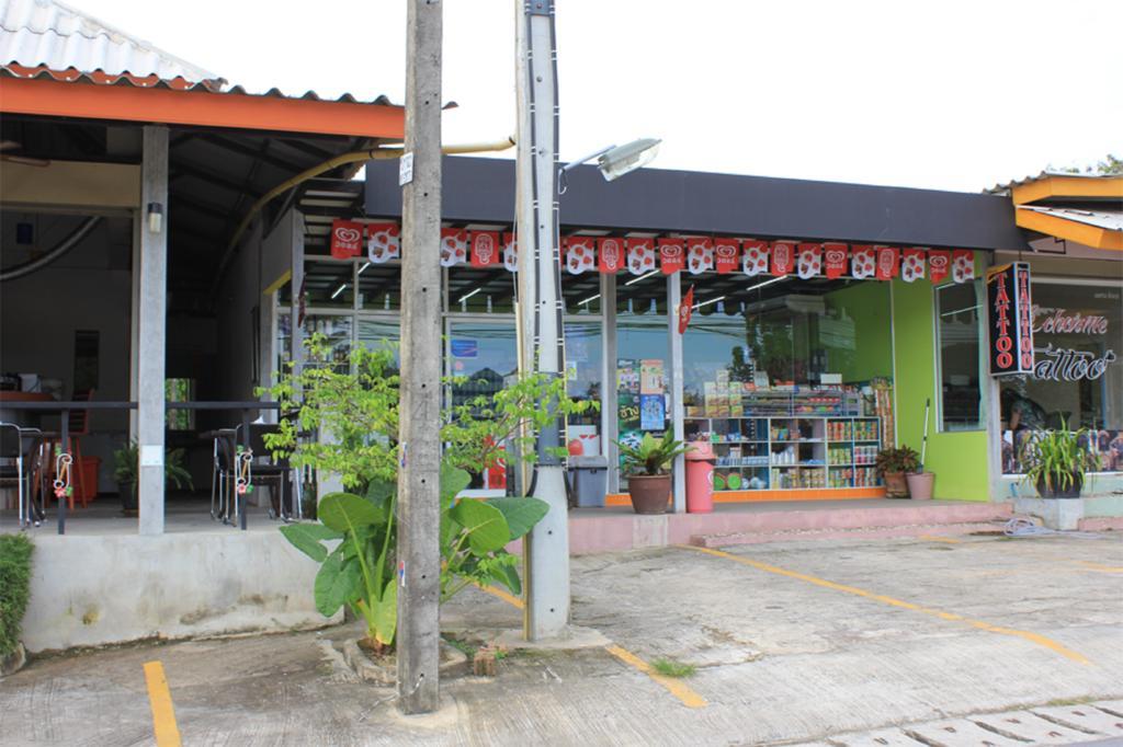 Phuket Muay Thai House Chalong Exteriör bild