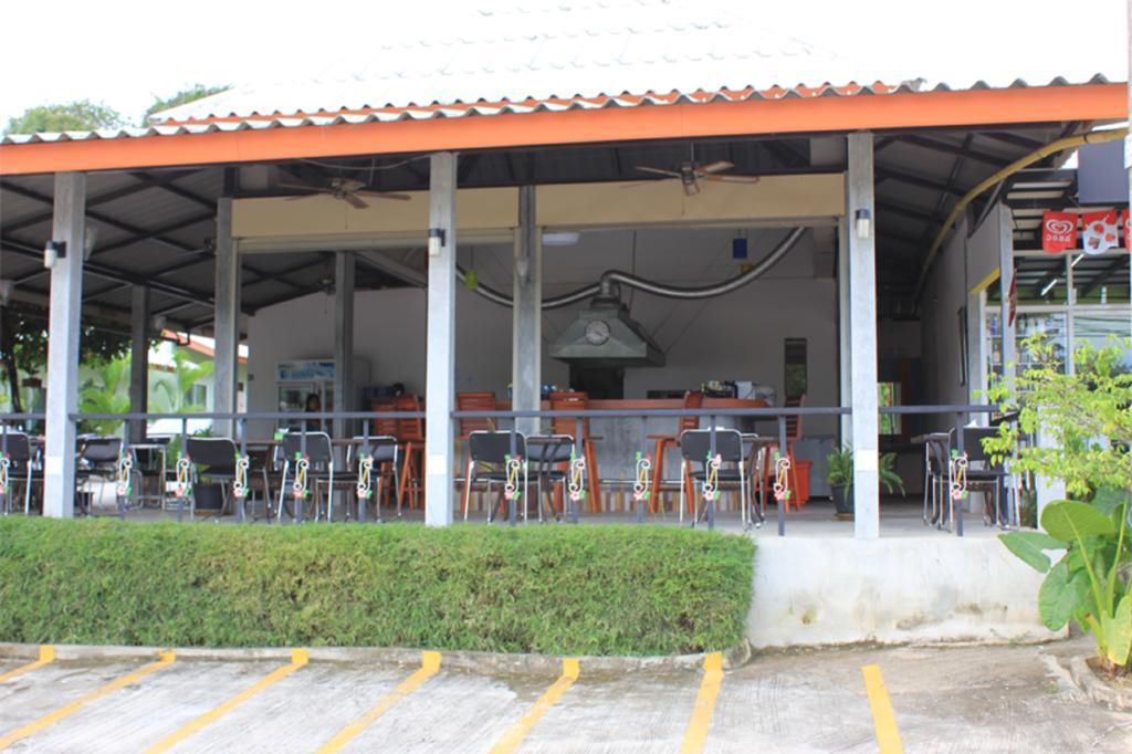 Phuket Muay Thai House Chalong Exteriör bild