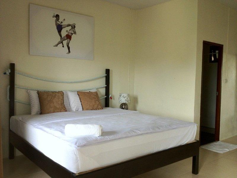 Phuket Muay Thai House Chalong Exteriör bild