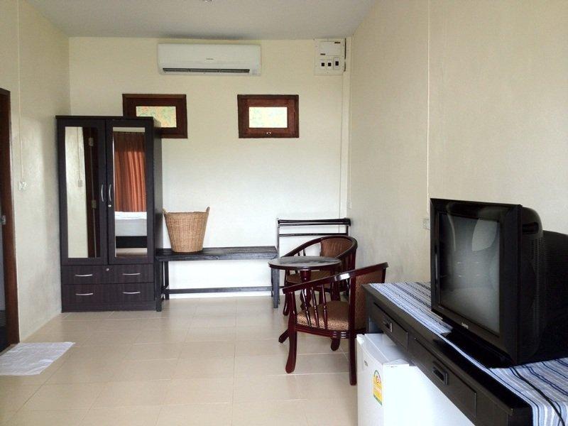 Phuket Muay Thai House Chalong Exteriör bild