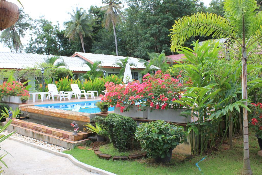 Phuket Muay Thai House Chalong Exteriör bild