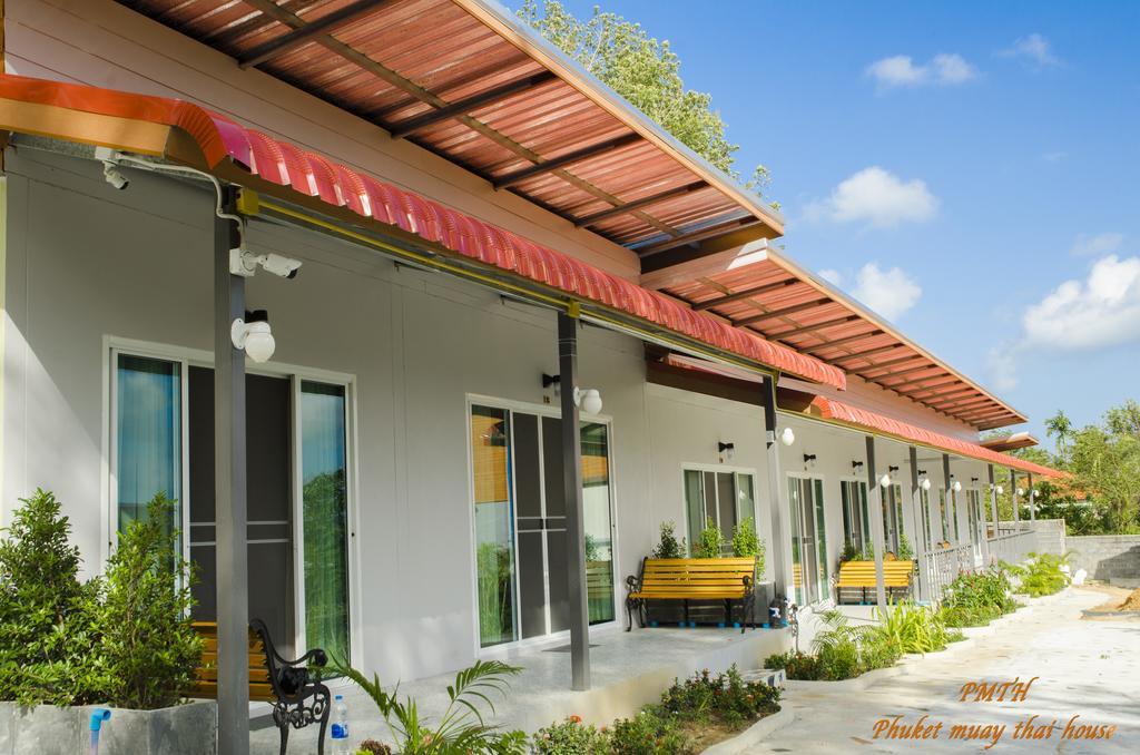 Phuket Muay Thai House Chalong Exteriör bild